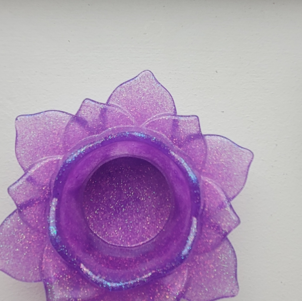 Lotus flower tea candle holders - Picture 7 of 8